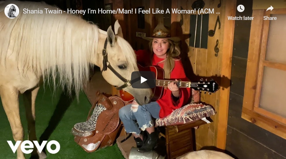 Shania Twain`s Horse Won`t Be Left Out During Home Concert