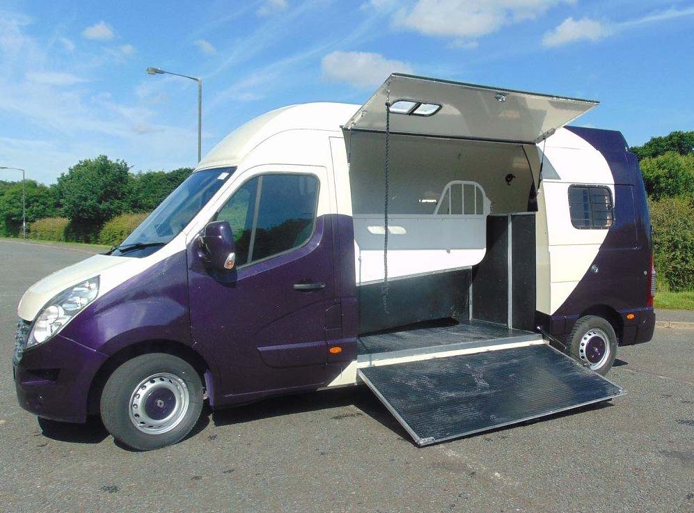 3.5 T Horsebox For Sale