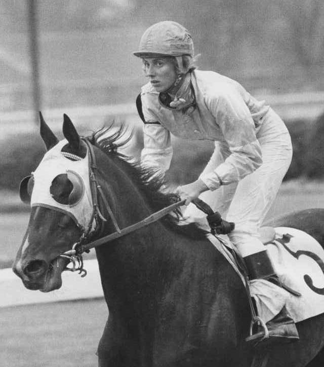Diana Crump The 1st US Woman Jockey To Ride Against Men