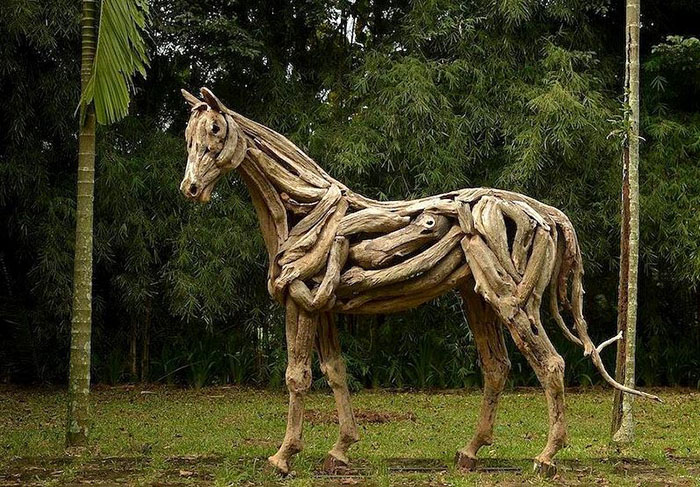 These Unbelievable Horse Sculptures Will Amaze and Delight You