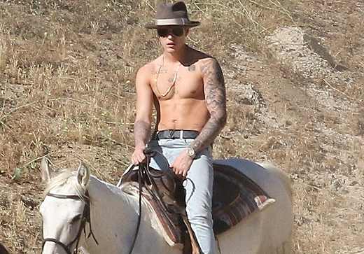 Justin Bieber - Horses