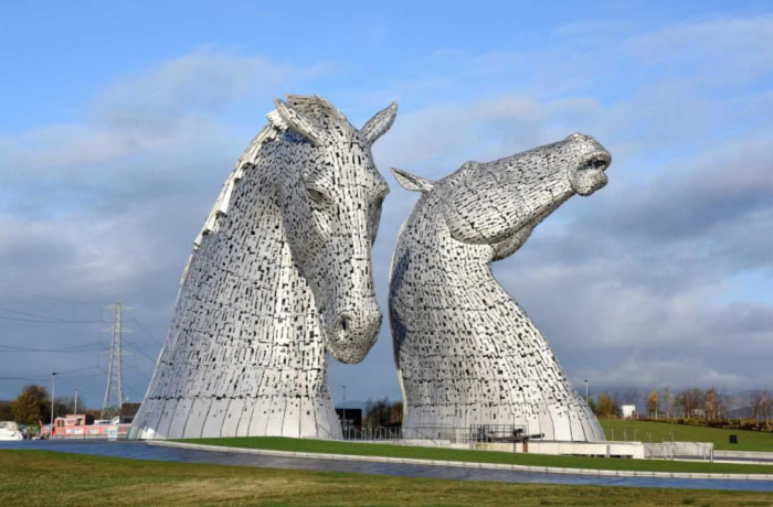 These Unbelievable Horse Sculptures Will Amaze and Delight You