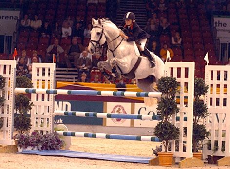 Emma Shaw & showjumper Crown Rhodonite